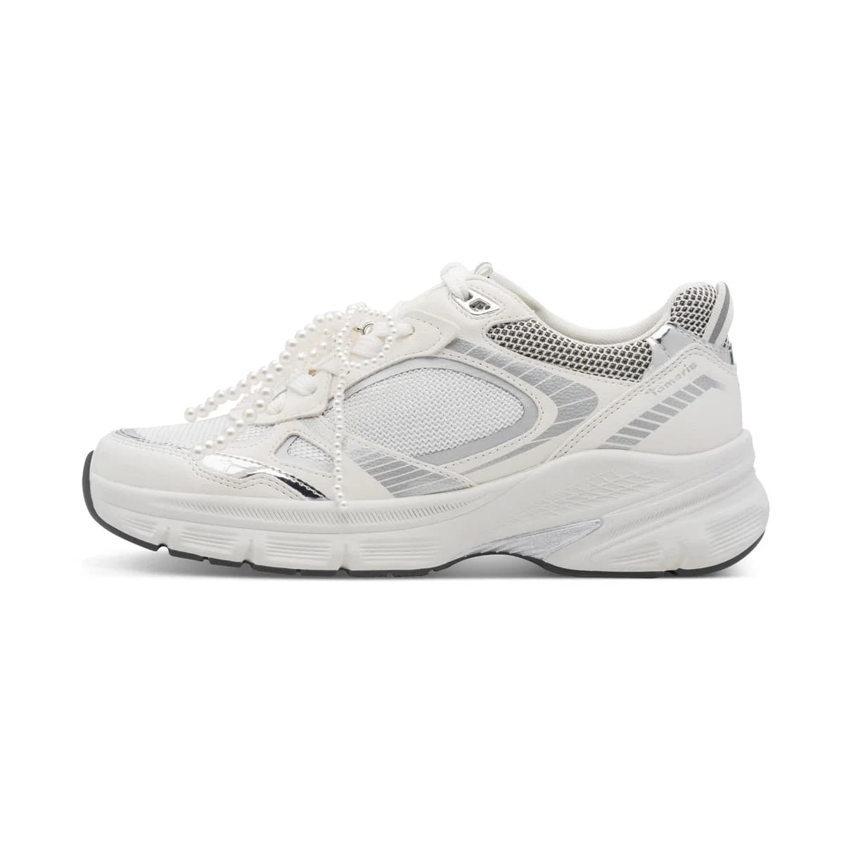 Strigaskór White með perlum