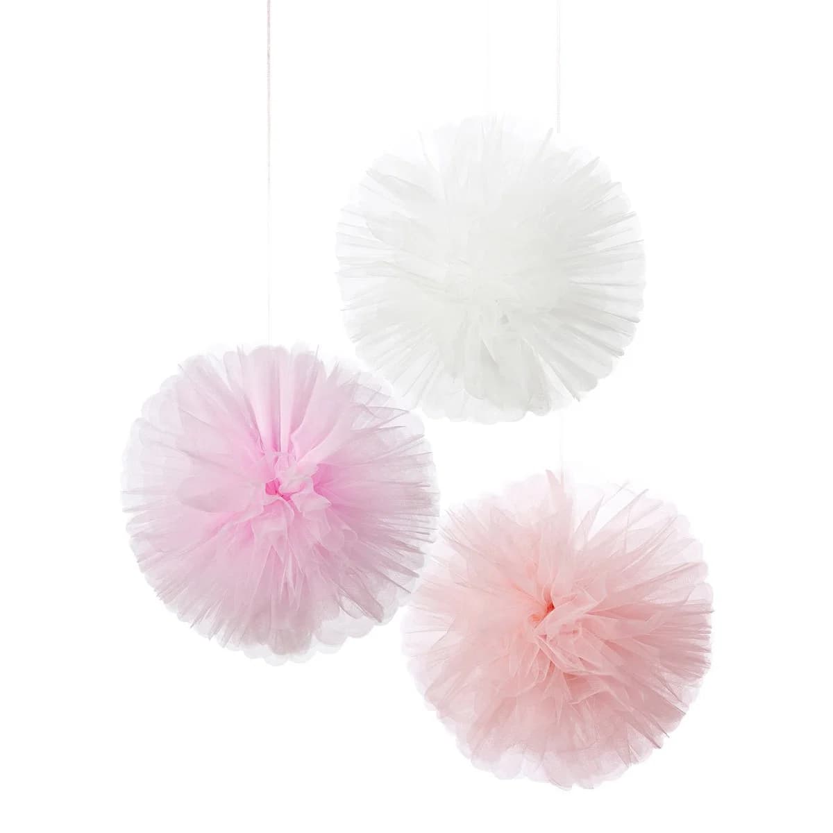 We Heart Pink - Pom poms
